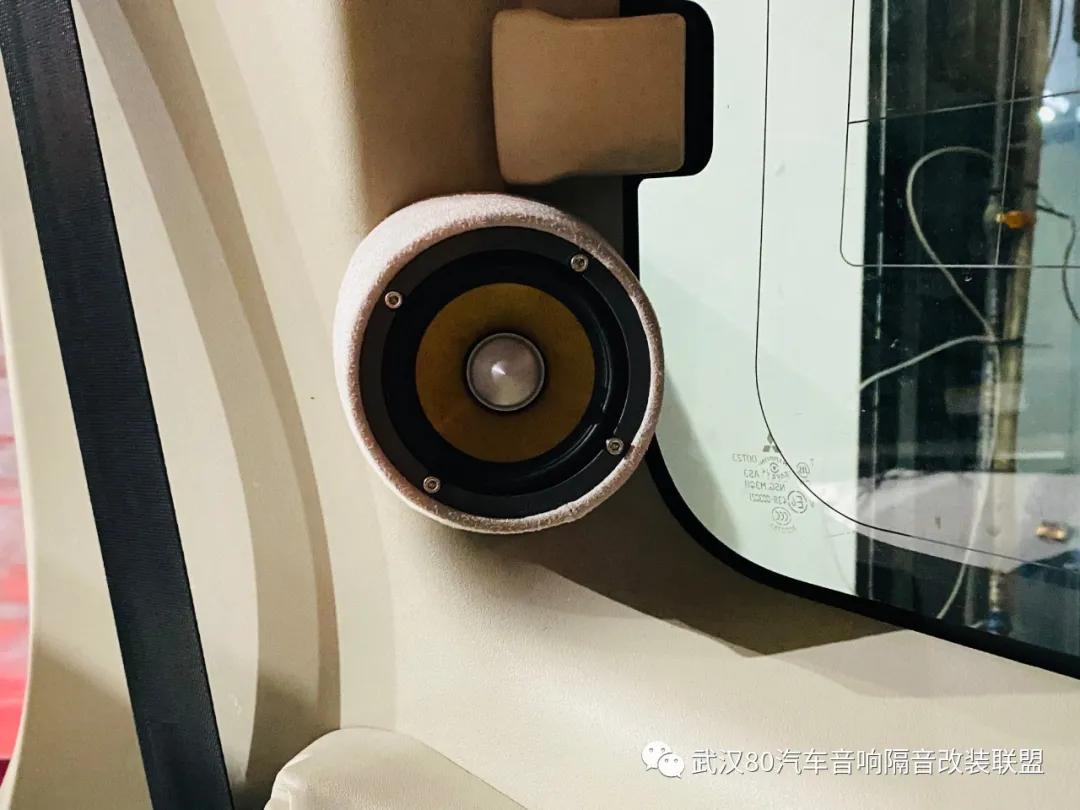 三菱turbo帕杰罗,三菱帕杰罗升级机械增压