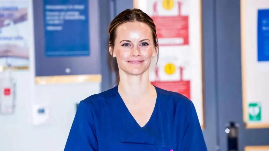 白天比基尼晚上夜店嗨小野模，怎么泡到欧洲王室最后的钻石王老五