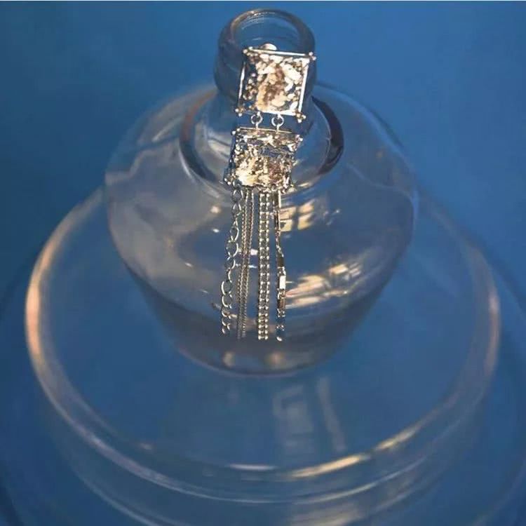 比起Ambush处了什么“对象”,我更关心这些小众配饰品牌何时上新