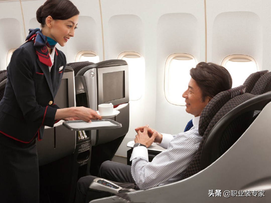 jal鑸┖鍒舵湇,鏃ユ湰鑸┖jal