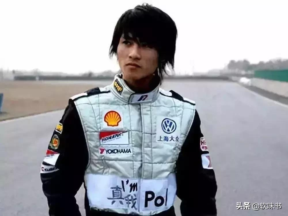 韩寒练习开赛车,韩寒什么时候开始玩赛车的