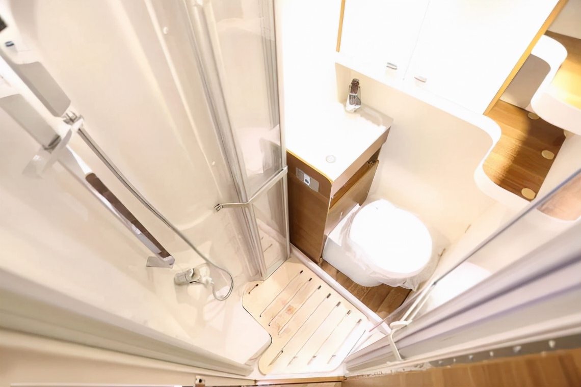 隆翠房车最佳配置,隆翠v362升顶房车