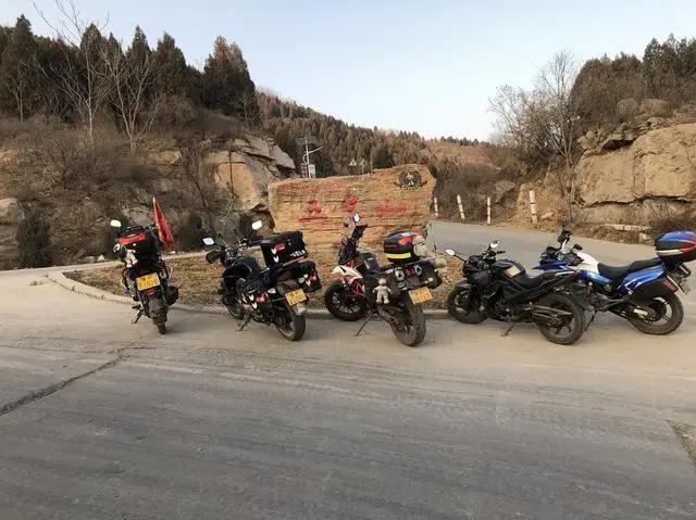 豪爵铃木摩托车150cc,雅马哈150cc越野摩托车推荐