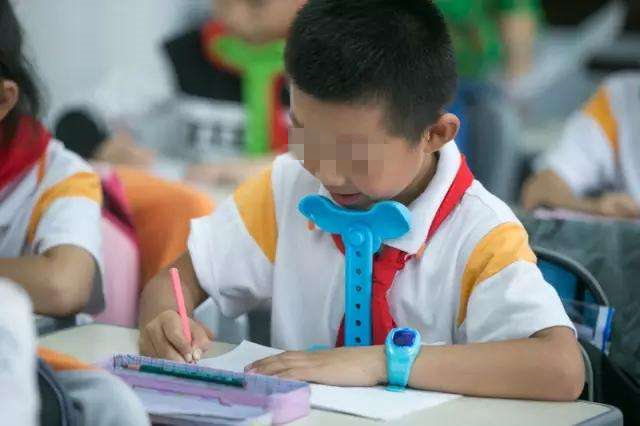 被老师罚抄课文100遍,被老师罚抄课文100遍怎么抄啊