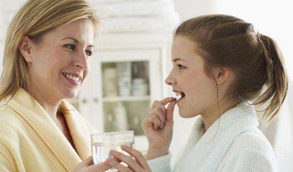 小孩头发稀疏发黄是缺钙吗,宝宝头发枯黄警惕缺锌