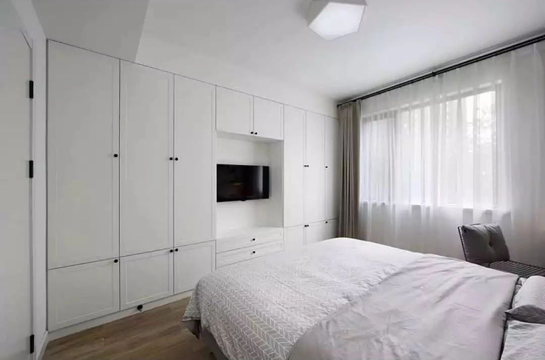 北欧简约风主卧婚房,小户型北欧风格婚房装修