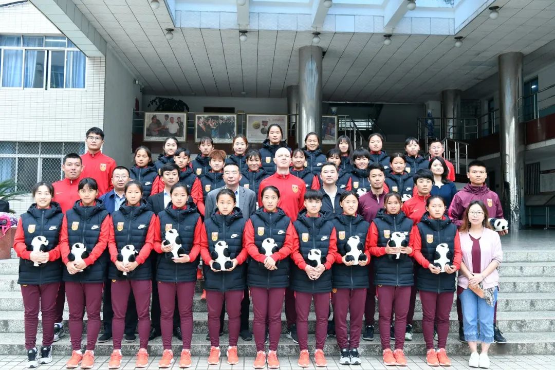 棠湖高中一共考取多少个北大清华,棠湖中学创新实验班多少分能进