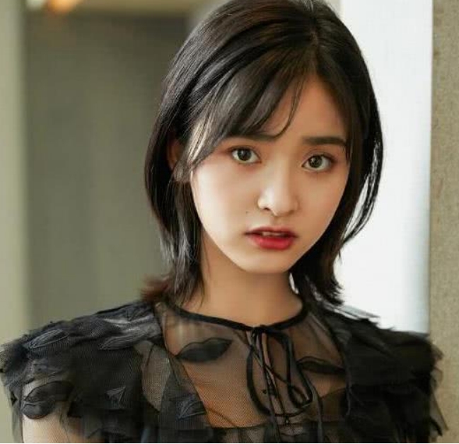 6大比艺人颜值高的经纪人，个个品貌端庄，甩艺人几条街