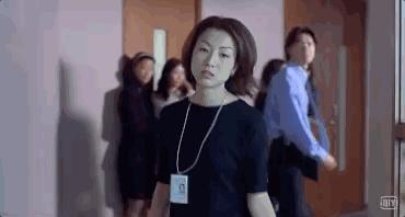 大湾区王菲出场谢霆锋表现,大湾区晚会谢霆锋王菲同台了吗