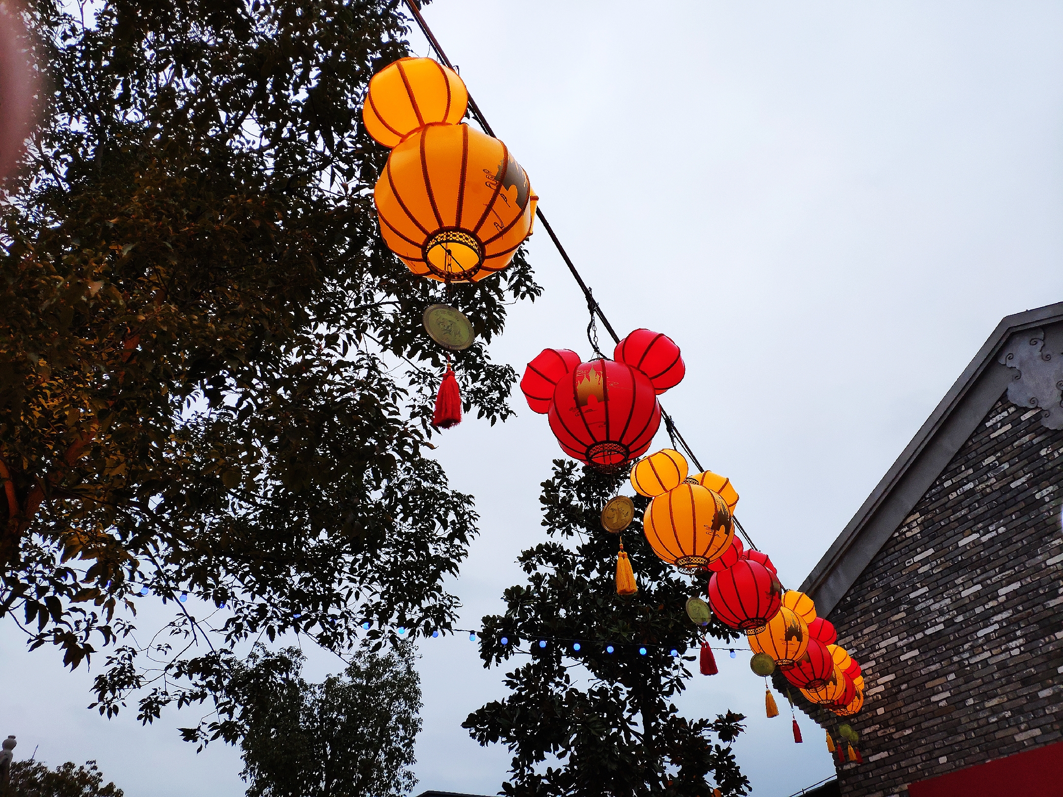 怎么最轻松玩上海迪士尼,上海迪士尼怎么省钱