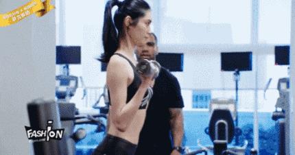 雎晓雯刘雯奚梦瑶何穗机场合影,何穗奚梦瑶刘雯雎晓雯图片