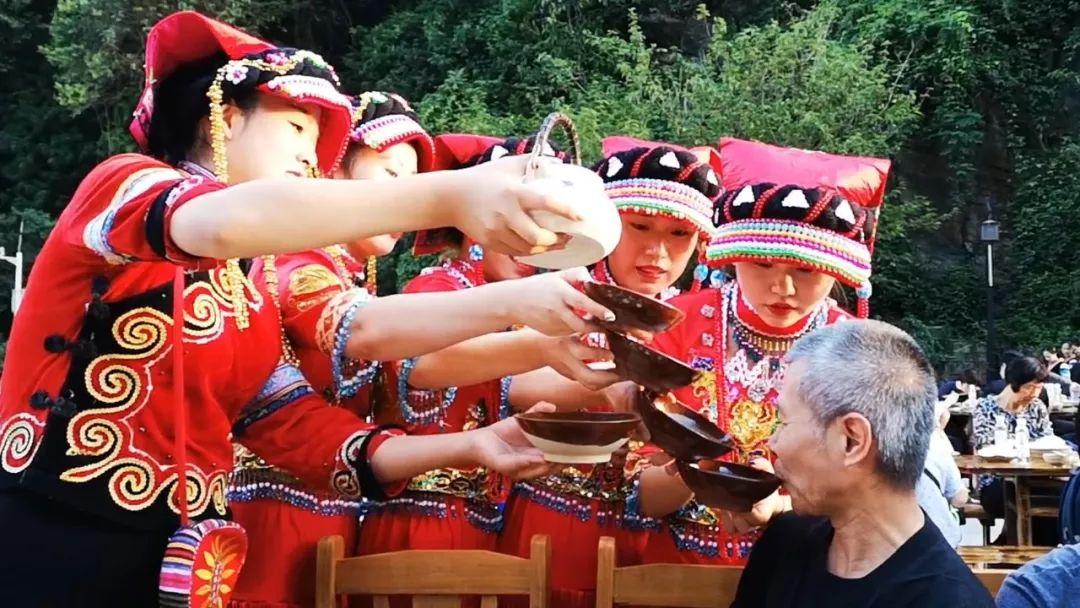 贵州人喝酒有多吓人,为什么贵州人喝酒那么厉害