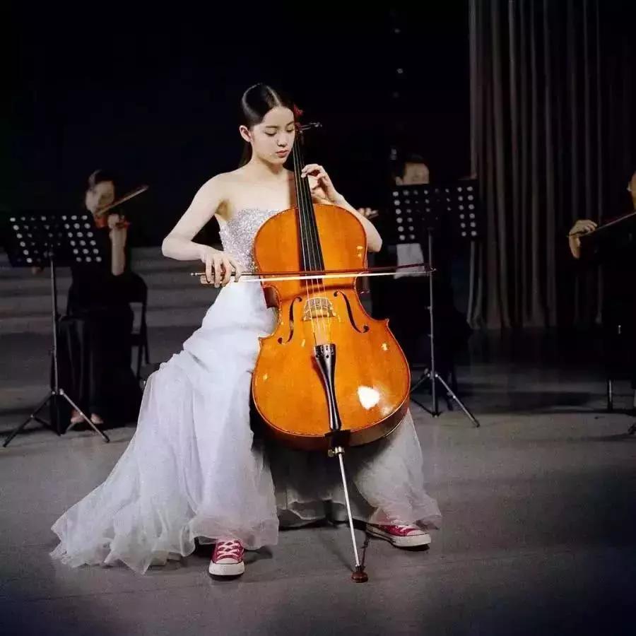 三分舒适，七分时髦，是帆布鞋自带的属性。