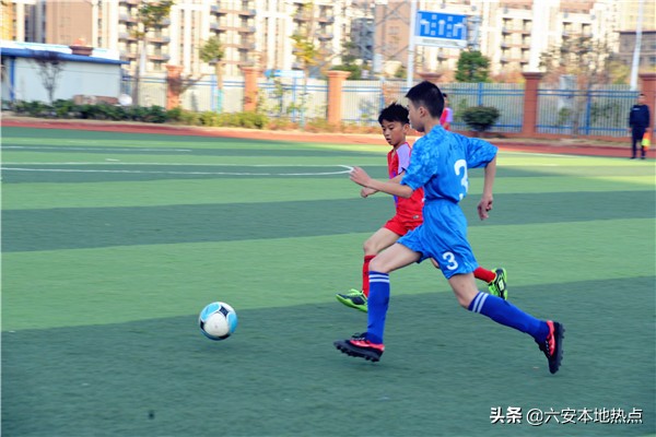 2019年六安市小学男子组足球赛在解放路第三小学举行