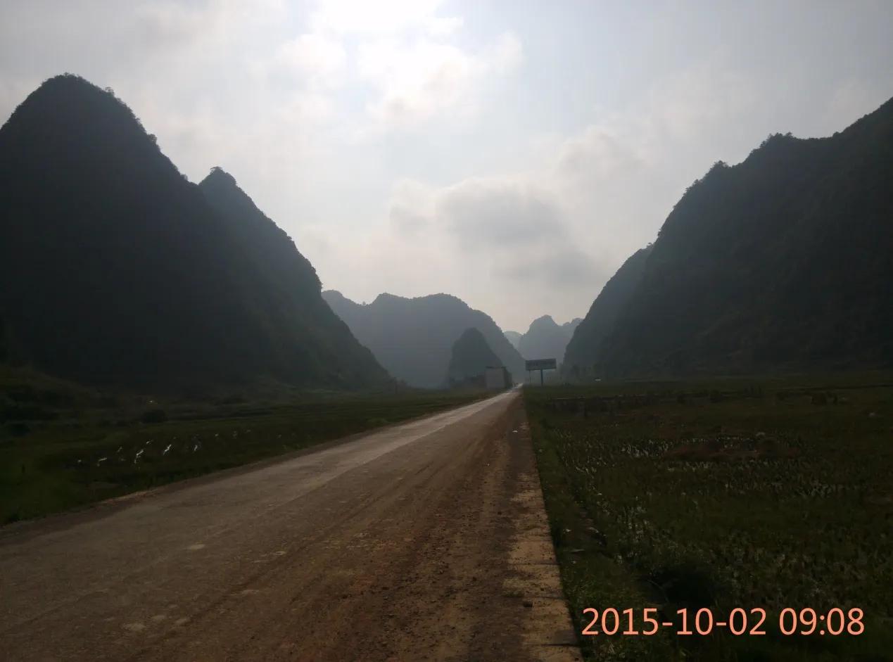 黄果树荔波小七孔苗寨镇远两日游,千户苗寨梵净山黄果树三日游