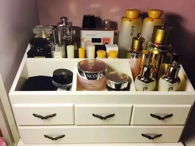 隐藏式梳妆台你见过吗,别人的梳妆台照片