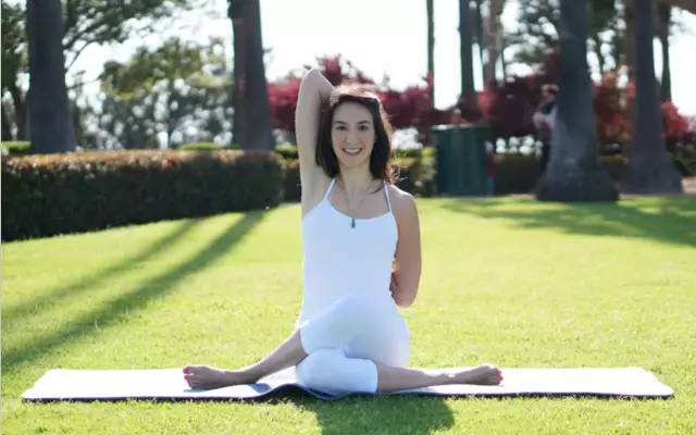 女生怎么练腿更显修长且有力量,怎样矫正腿型练出大长腿