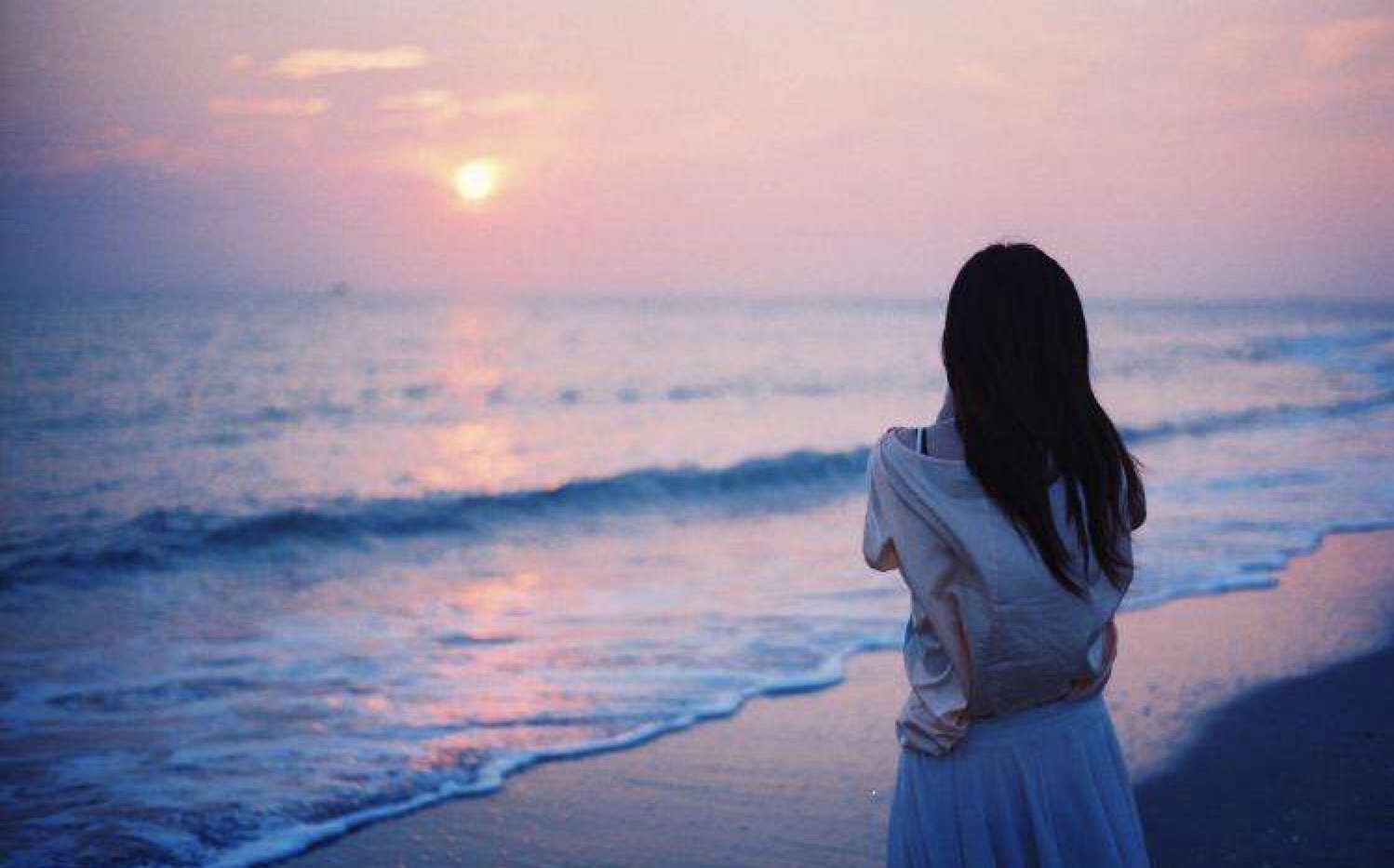 异性男女交往，凡事都要有个度，否则容易出问题