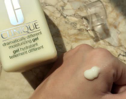 倩碧卓越清爽啫喱与无油黄油区别,倩碧天才黄油啫喱质地清爽型