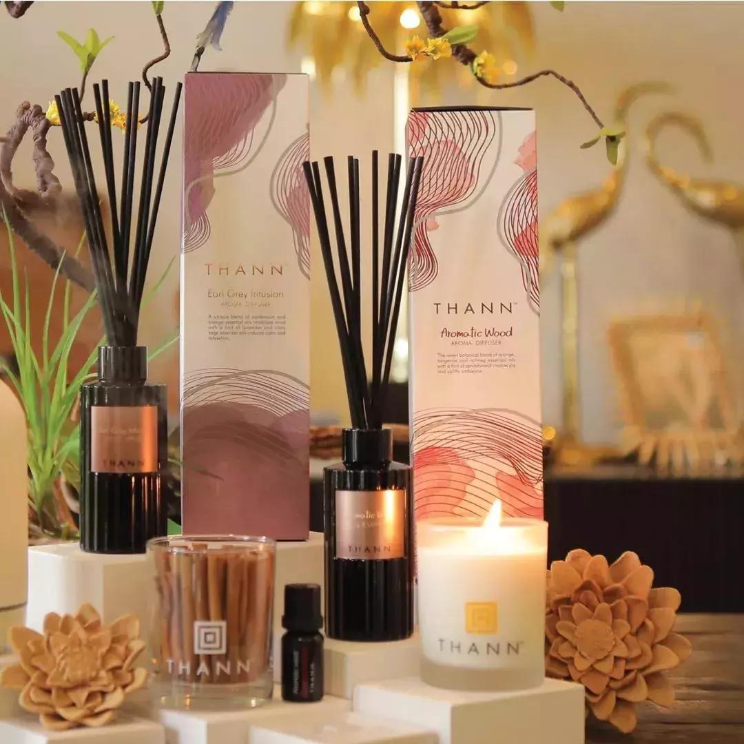 素颜霜测评红黑榜泰国,泰国购物必买眼影盘