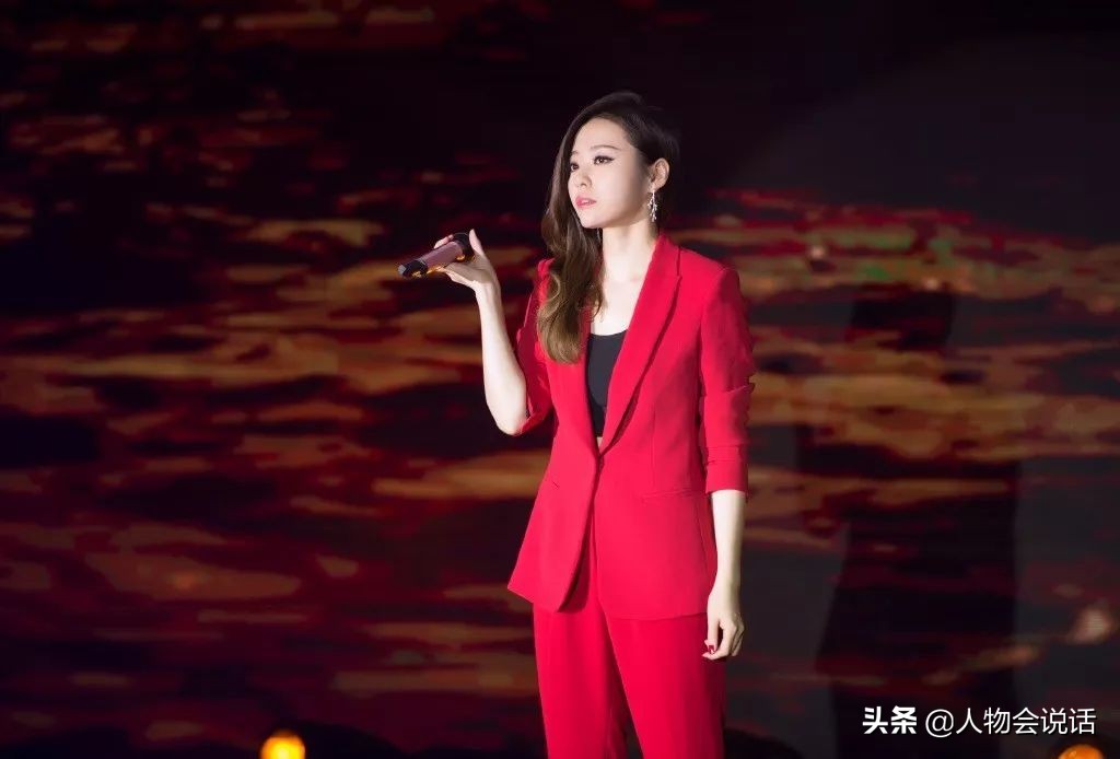 张靓颖是怎么走上音乐道路的,人生选择题张靓颖华少