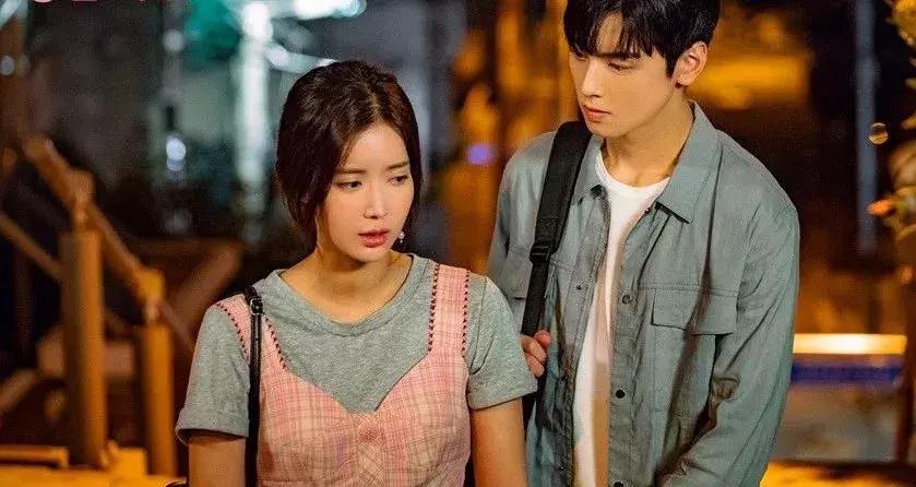 真正对男朋友不信任的表现,恋爱中不信任对方怎么办