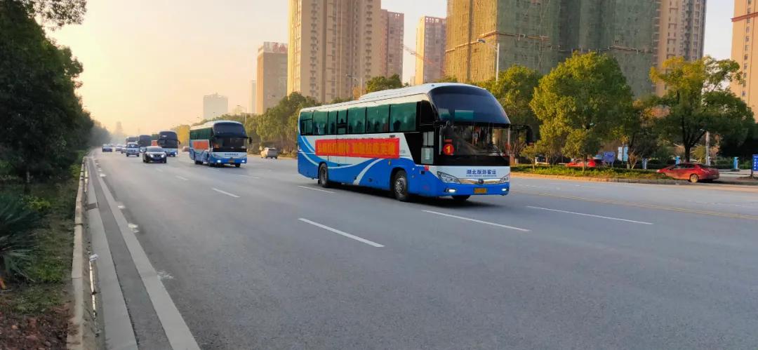 抗疫英雄表彰大会进场,致敬抗疫英雄天门表彰大会视频