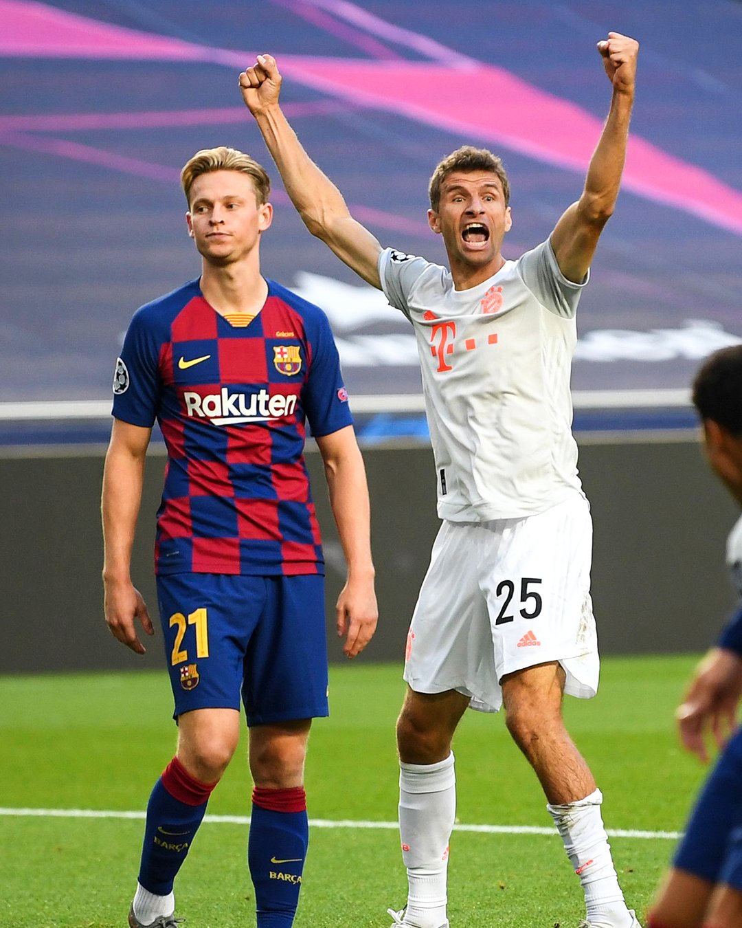 回顾2015年巴萨3-0拜仁梅西,2013欧冠拜仁7-0血洗巴萨什么时候