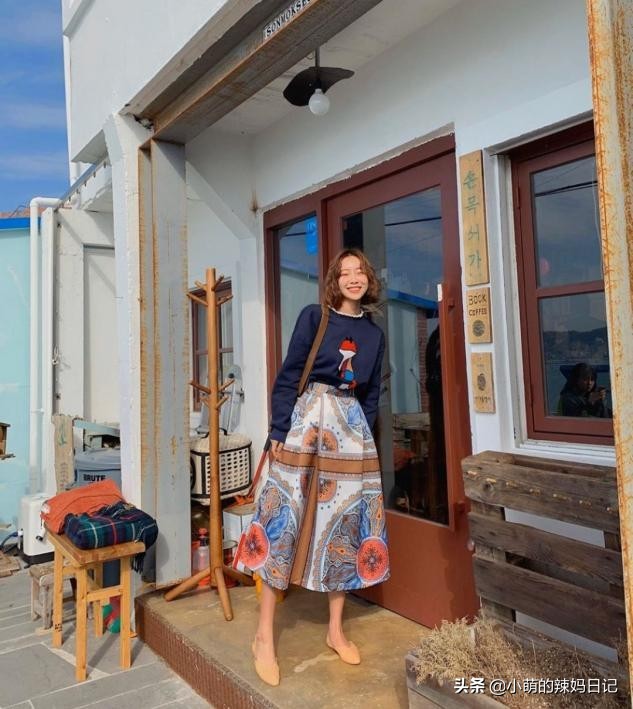 女人过了50岁不能穿硬底鞋怎么办,女人50岁以后穿高跟鞋好不好