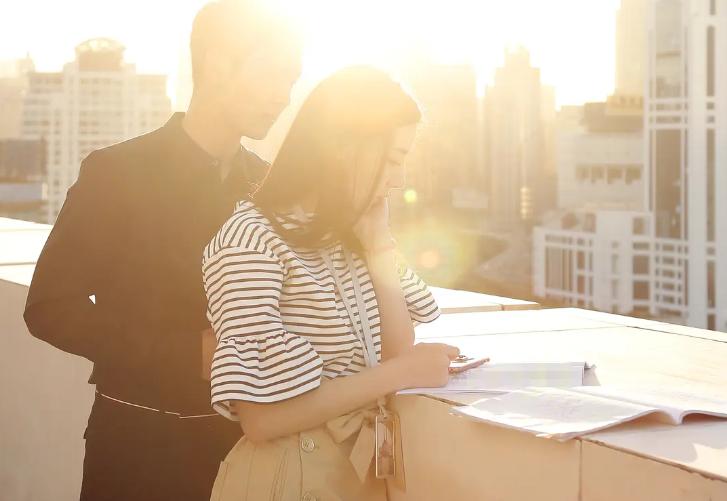 女朋友和男上司*情调**,我该原谅她吗?