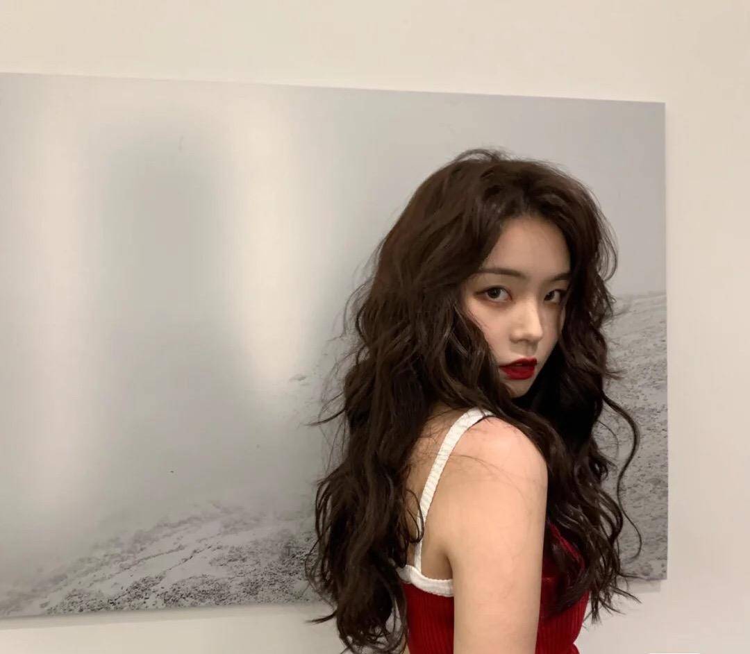 怎样根据脸型选择合适的发型,了解你的脸型选择合适的发型