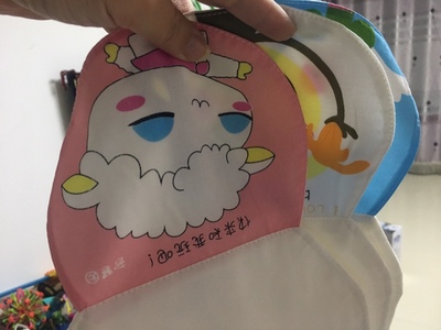宝宝隔汗巾用几层的,宝宝隔汗垫巾