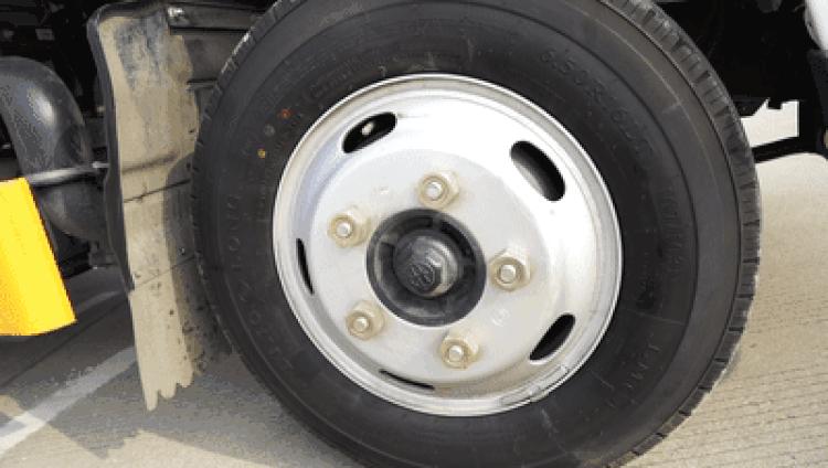 江铃顺达小卡能拉4吨货吗,江铃顺达小卡地库车