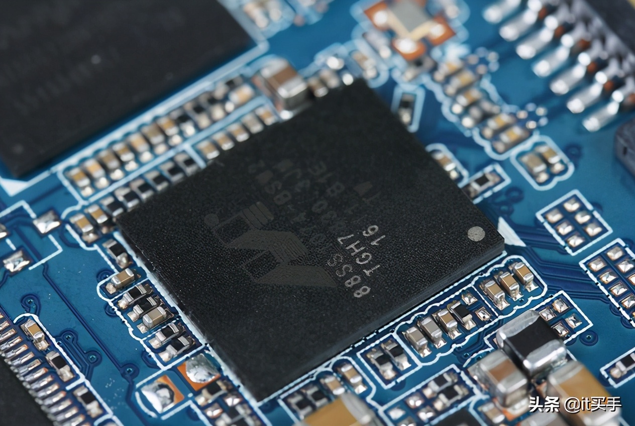 固态硬盘两种读写速度有什么区别,固态硬盘速度快慢有什么区别