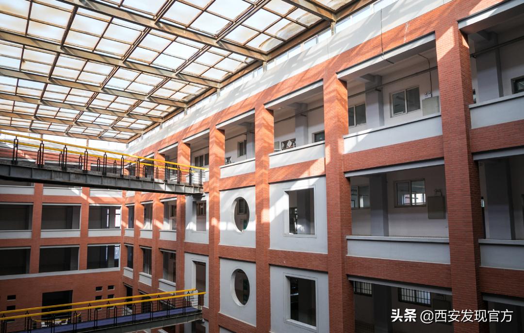 西安欧亚学院是贵族大学吗,西安欧亚学院属不属于全日制本科