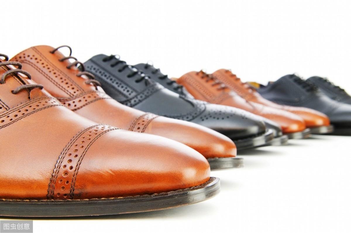 换季鞋怎么买最好看,换季鞋子搭配技巧