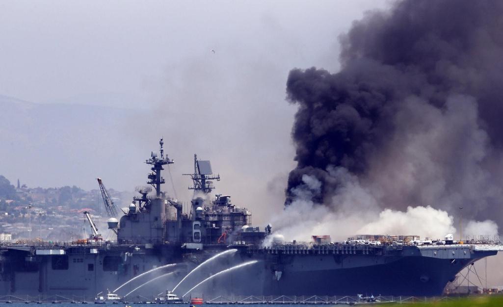 航母可以改两栖攻击舰吗,三天修复约克城号航母