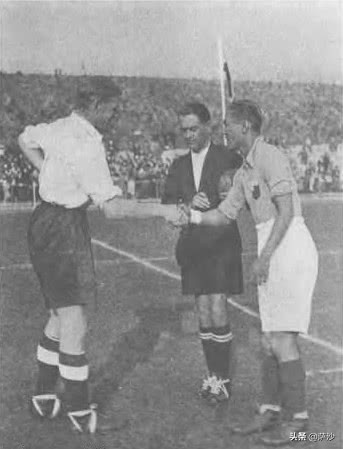 抗日时期国足,从足球场到战场