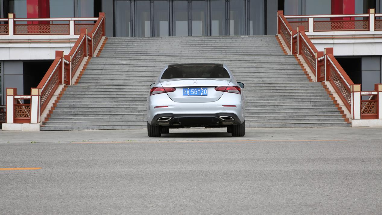 牛x摩托车评测,奔驰e260l2024款最新款动力试驾