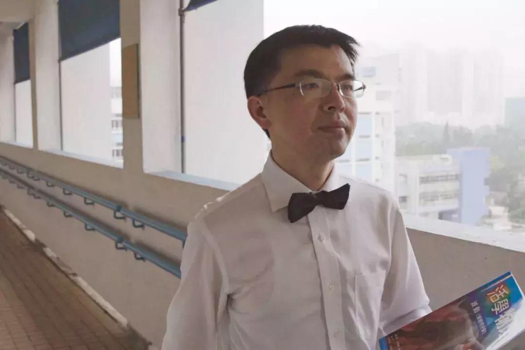 物理老师爆红,史上最潮物理老师