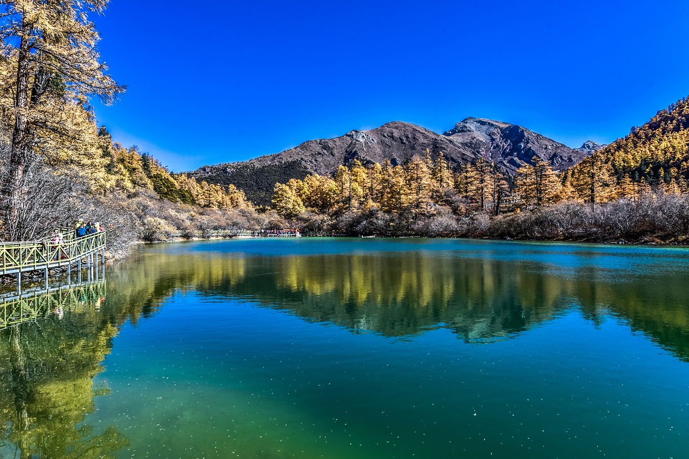 四川甘孜的亚丁稻城,四川稻城亚丁蓝色星球上的净土
