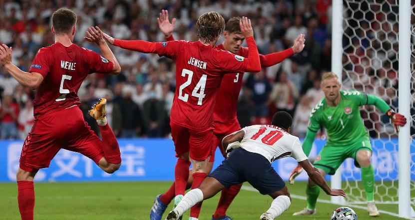 欧洲杯半决赛斯特林点球,欧洲杯英格兰争议判罚