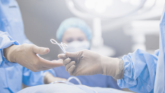 月经淋漓不尽突然大出血啥原因,月经淋漓不尽还腹痛腹胀是什么病