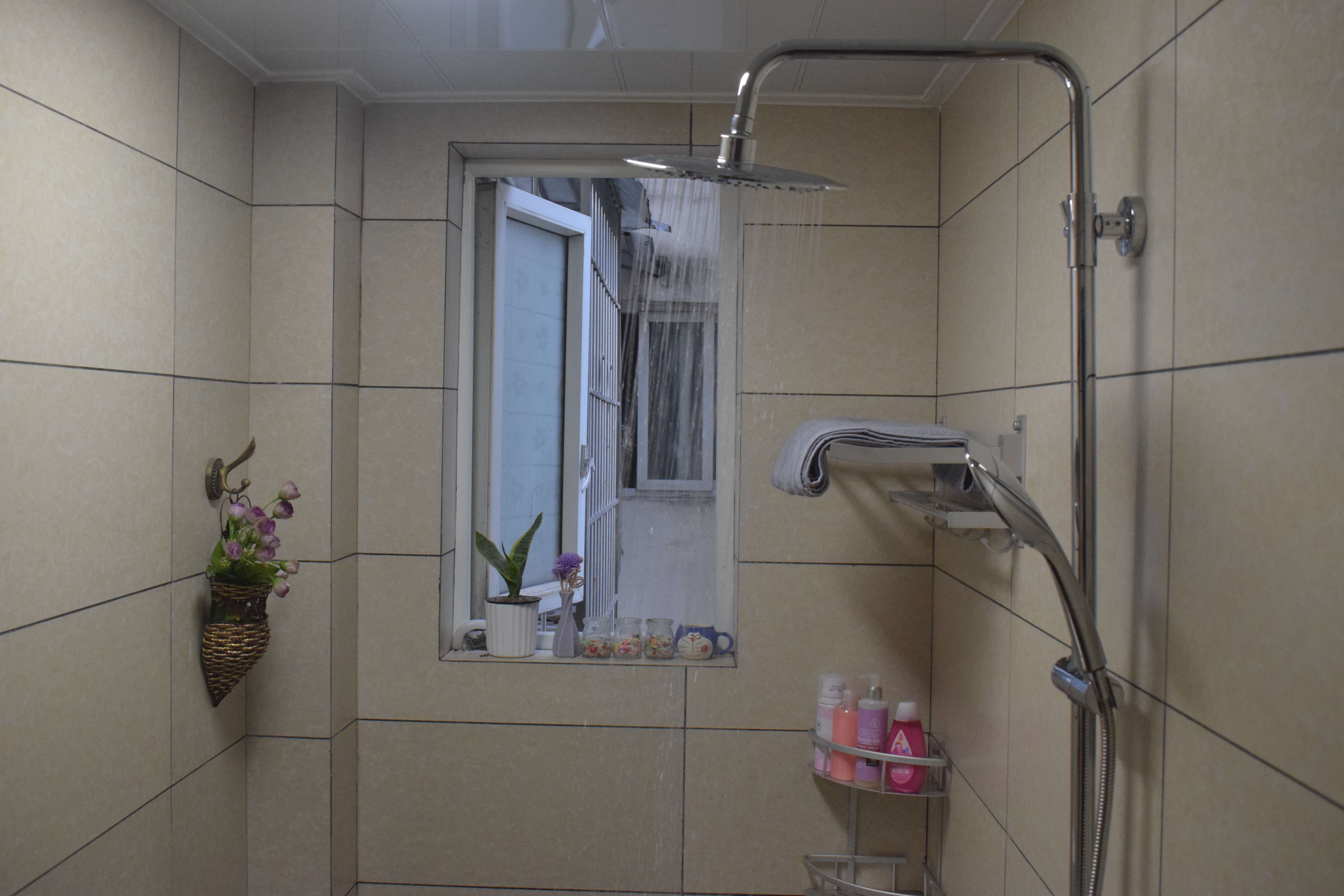 三档空气增压花洒,四档强力增压花洒