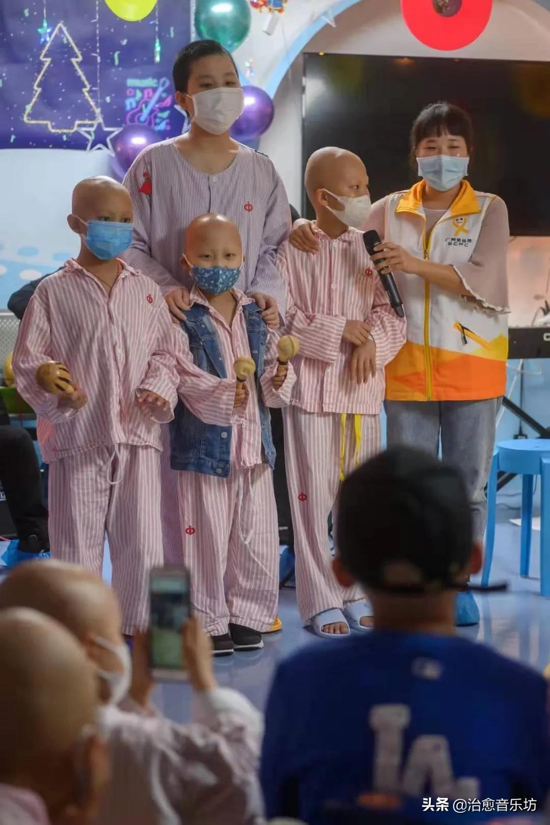 娓╂煍鐨勬煶鍙跺垁,娣辫闊充箰