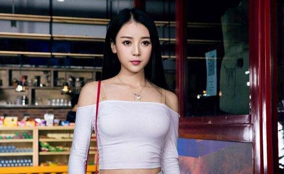 网吧150台机子一天盈利多少正常,开了十几年网吧能赚多少钱