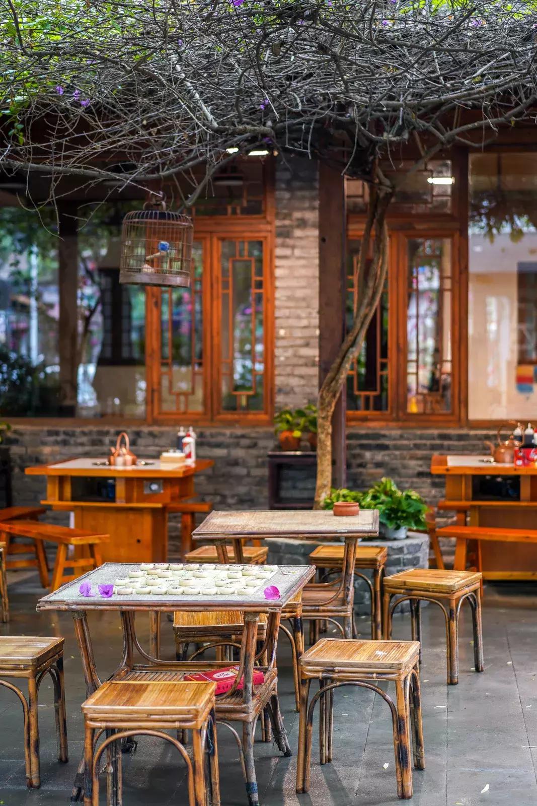 从钢管厂五区晃到莲花新区