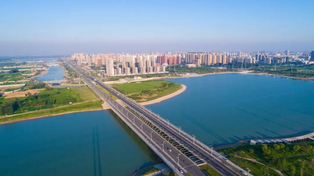 河南这个城市环境丝毫不输九寨沟,河南是一个神奇的城市