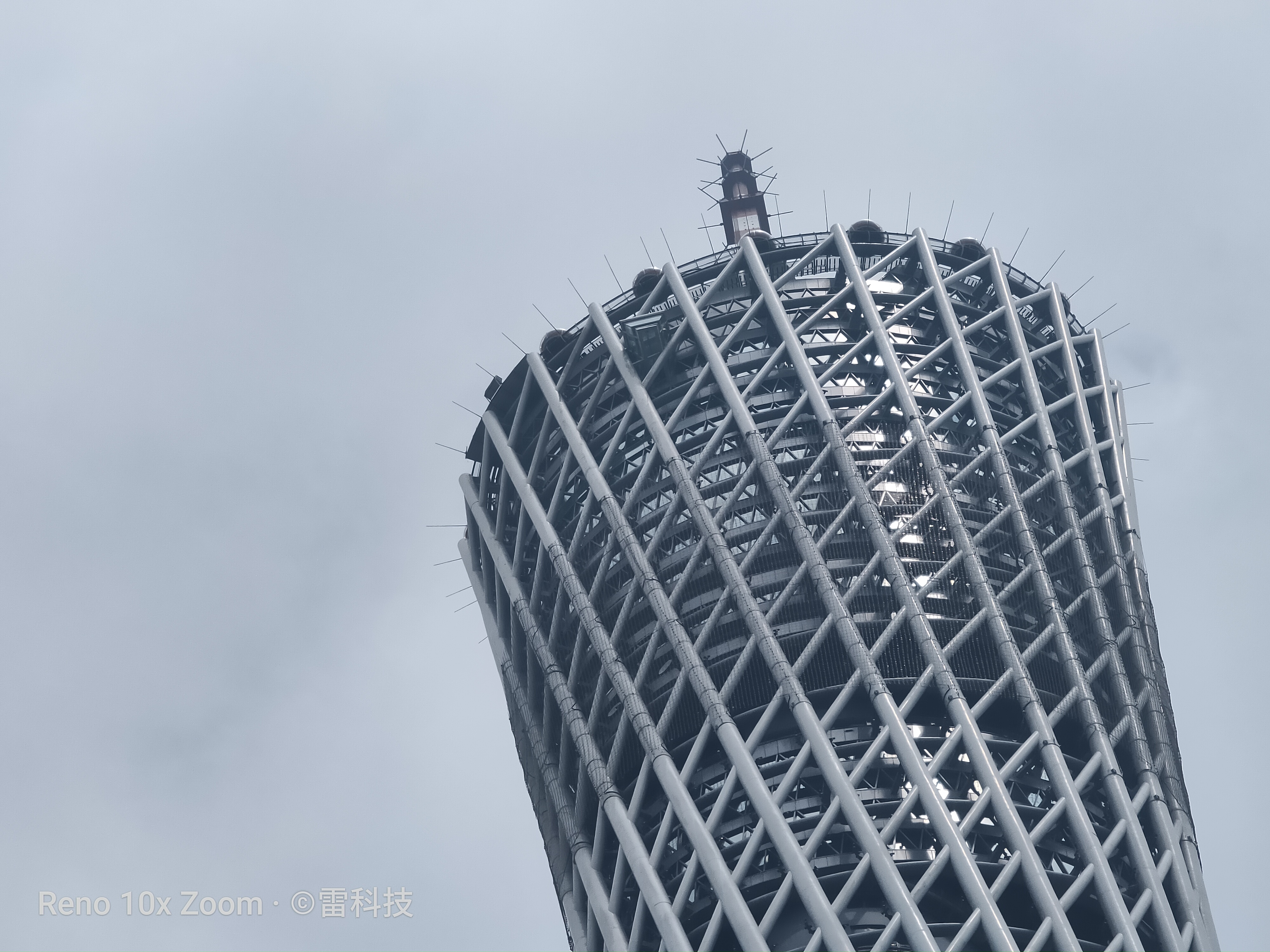 opporeno6和reno6pro哪个好,opporeno5pro+和reno6pro