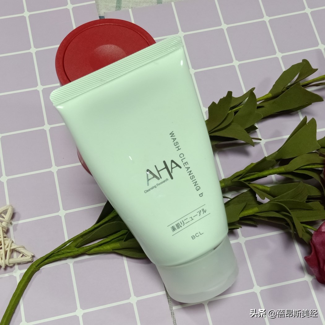 日本uluka洗面奶测评,hfp果酸洁面乳测评